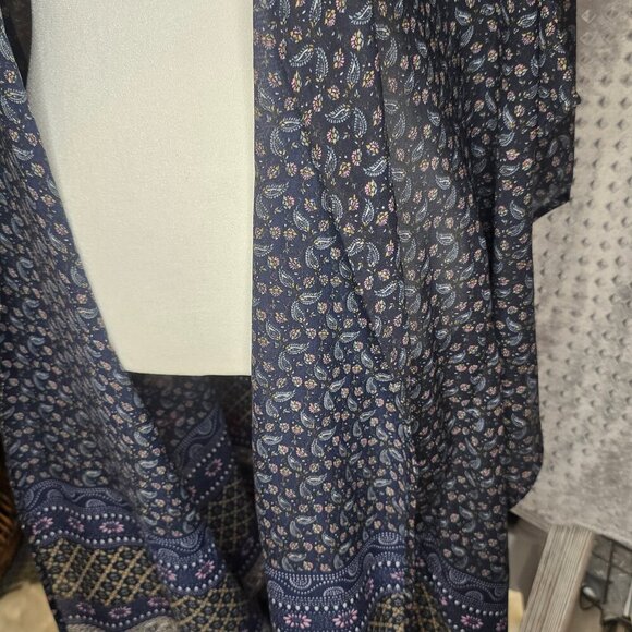 Sheer Wide Sleeve Kimono - Picture 2 of 5